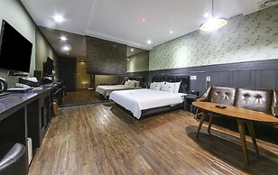 IM Hotel