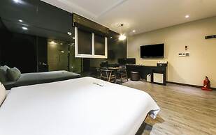 IM Hotel
