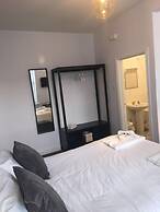 The Waverley Hotel