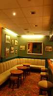 The Waverley Hotel