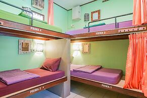 Padi-Padi Hostel & Bar