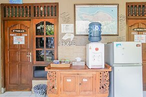 Padi-Padi Hostel & Bar