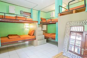 Padi-Padi Hostel & Bar