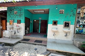 Padi-Padi Hostel & Bar