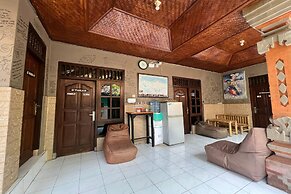 Padi-Padi Hostel & Bar