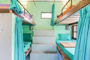 Padi-Padi Hostel & Bar