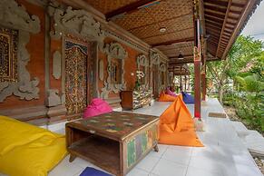 Nushe Hostel & Room