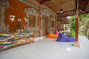 Nushe Hostel & Room