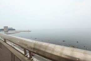 Benikea Mountain and Sea Daepo Port