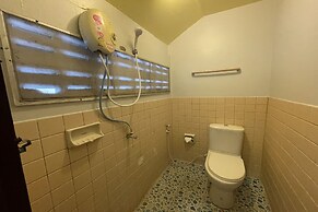 Sea Breeze Bungalow