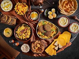 Holiday Inn Dhaka City Centre by IHG