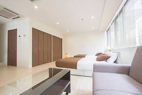 Cozy and Convenient Royal Heights