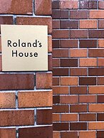 Rolans House 401