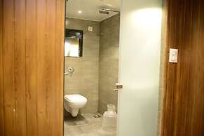 Hotel Malad Inn