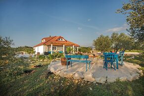 Villa Red Hacienda with Pool