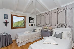 Luxury Villa Dolce Vita with Pool
