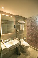 Hotel Omni Residency
