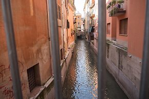 Casa Bella River