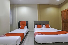 OYO 89933 Nun Hotel