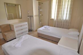 Gold City Apartment