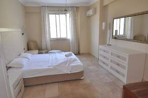 Gold City Apartment