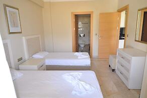 Gold City Apartment