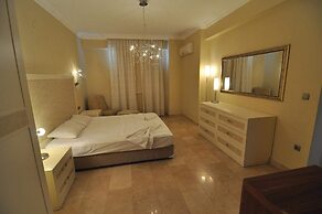 Gold City Apartment