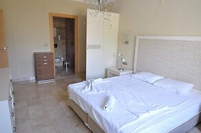 Gold City Apartment