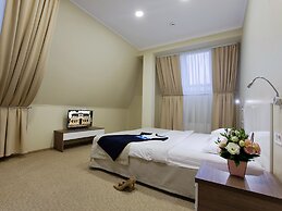 Hotel Platov