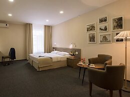 Hotel Platov