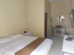 Istana Bromo Resort and Resto