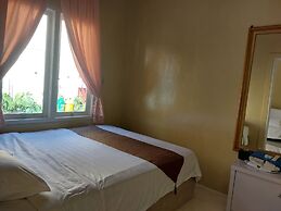 Istana Bromo Resort and Resto