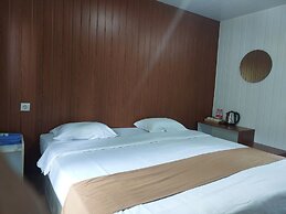 Istana Bromo Resort and Resto