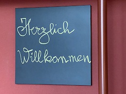 Hotel einsmehr