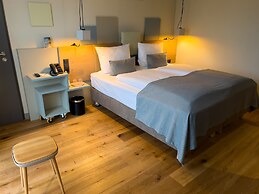 Hotel einsmehr