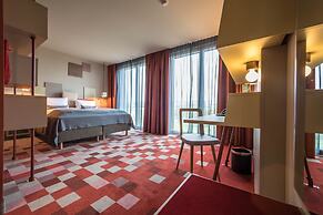 Hotel einsmehr