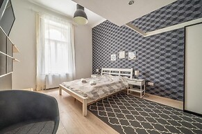 Susan Apartment 2