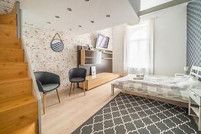 Susan Apartment 2