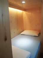 Hello Inn - Hostel