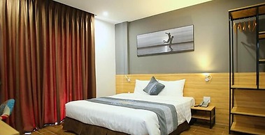 Kingsales Hotel