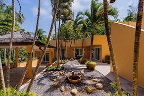 Coral Cove Beachfront Villa - Koh Chang