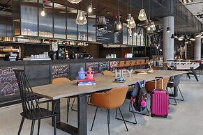 Moxy Kaunas Center