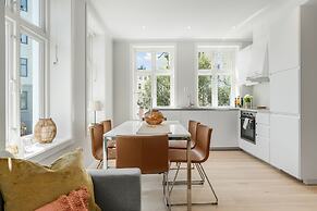 Barfot Apartments