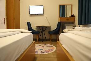 Golden Palace Hotel