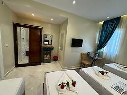 Golden Palace Hotel