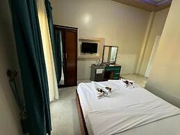 Golden Palace Hotel