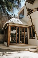 Zorba Tulum Beach Homes