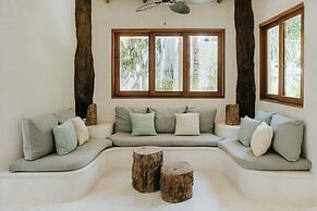 Zorba Tulum Beach Homes