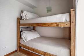 Valeria House Apart
