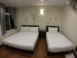 Malaya Guesthouse
